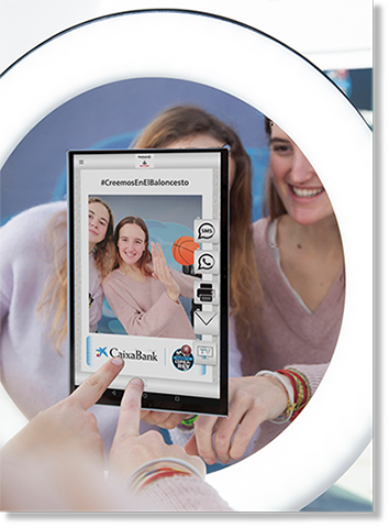 Mirror Ring Light Photo Booth